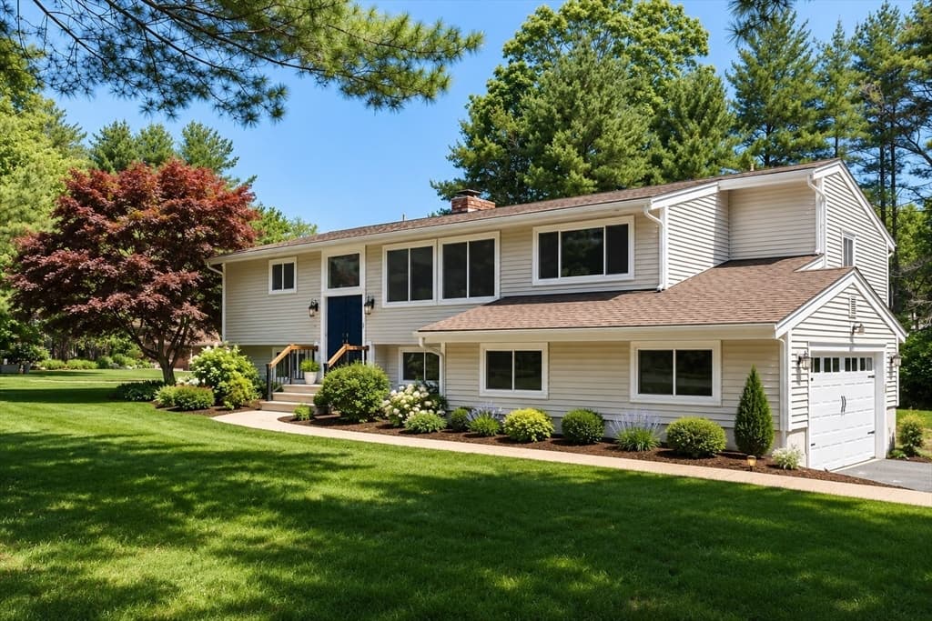 9 Merifield Lane, Natick MA 01760