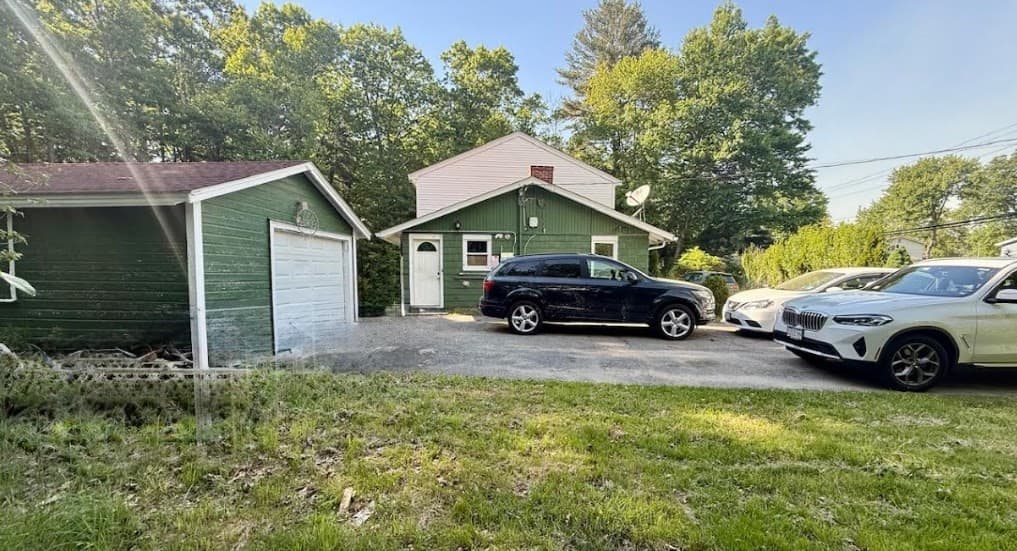 Single Family Residence at 209 Carl Ave, Brockton MA 02302, Brockton, photo 3 of 14