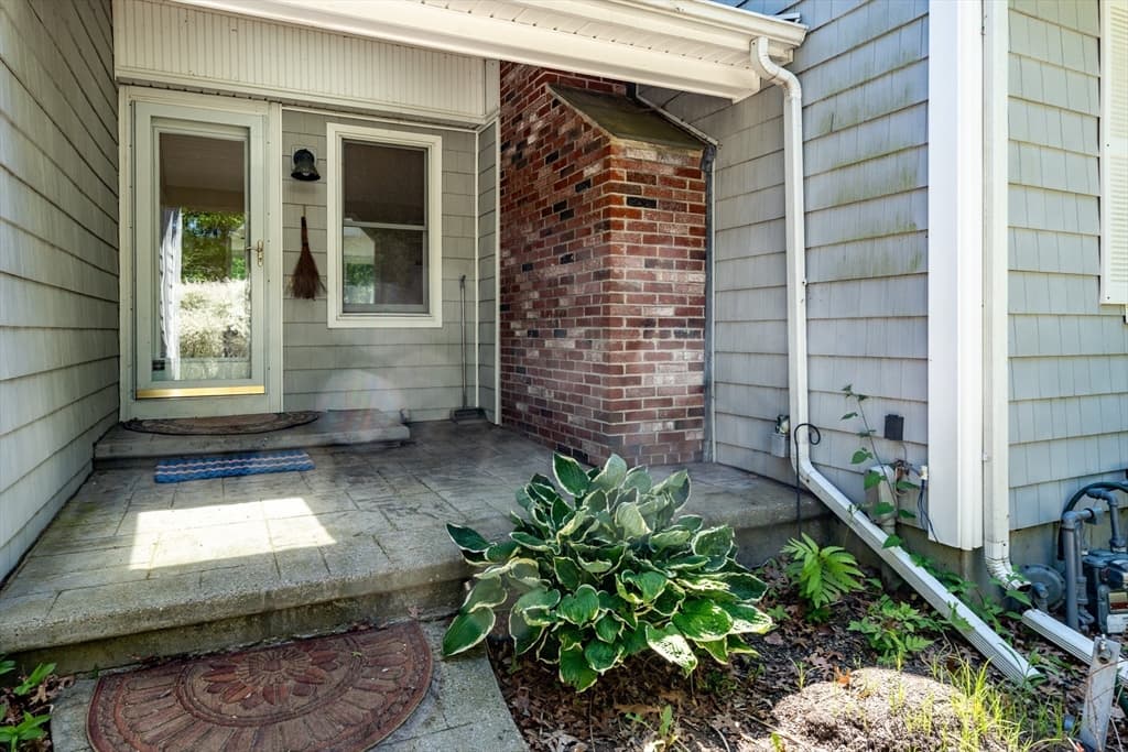 1529 Race Ln, Barnstable MA 02648 photo 3
