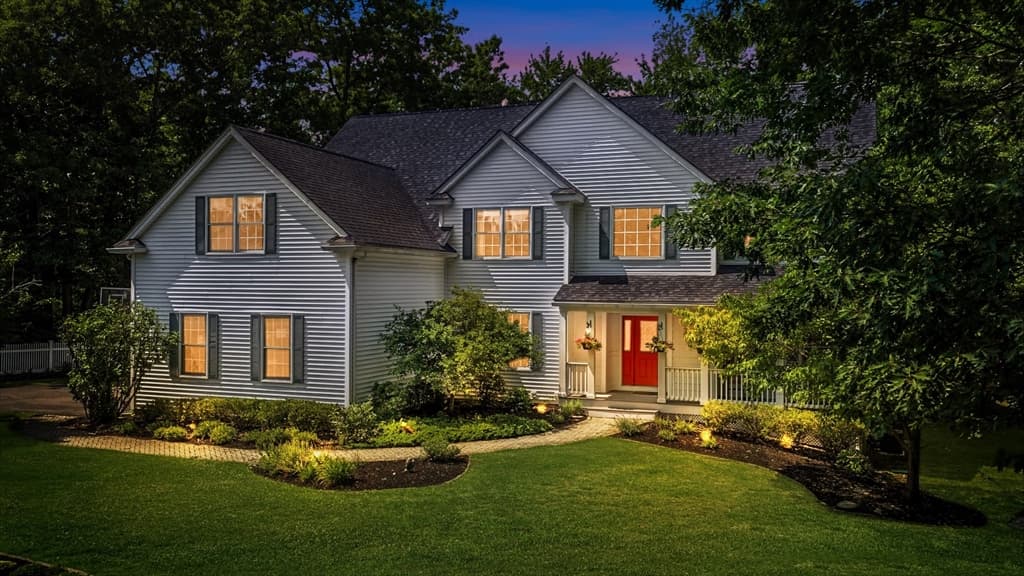 22 Sawyer Ln, Middleton MA 01949