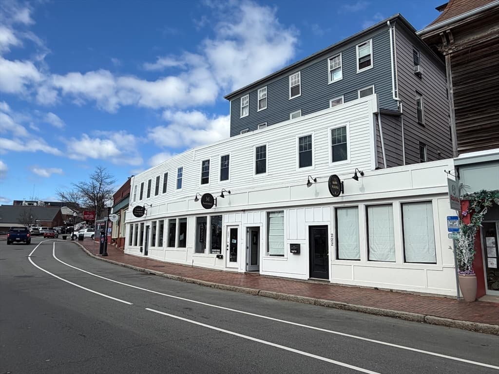 5+ Family - 5+ Units Up/Down at 222 Main St, Gloucester MA 01930, Gloucester, photo 3 of 12