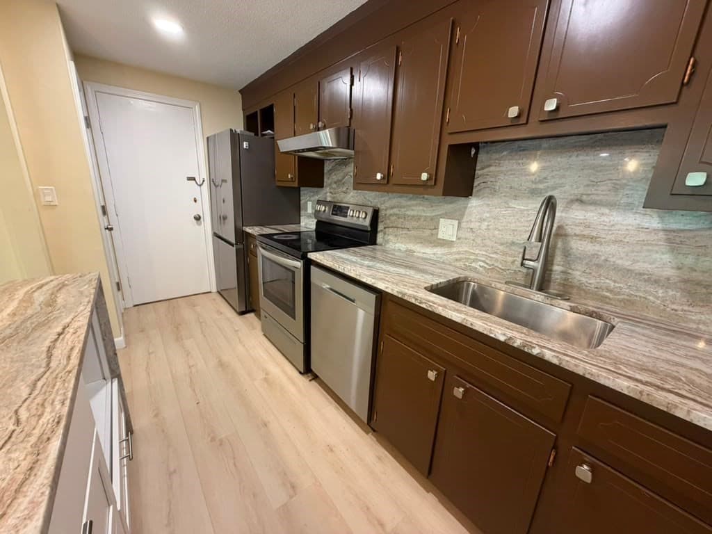 Condominium at 12 Hallmark Gardens # 7, Burlington MA 01803, Burlington, photo 2 of 16