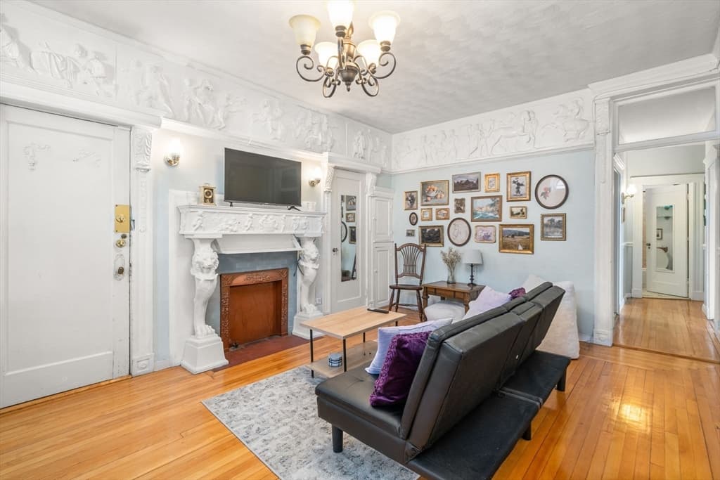 Condominium at 15 Bellvista Road # 2, Boston MA 02135, photo 2 of 22