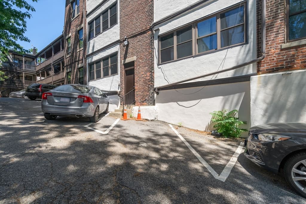 Condominium at 15 Bellvista Road # 2, Boston MA 02135, photo 18 of 22