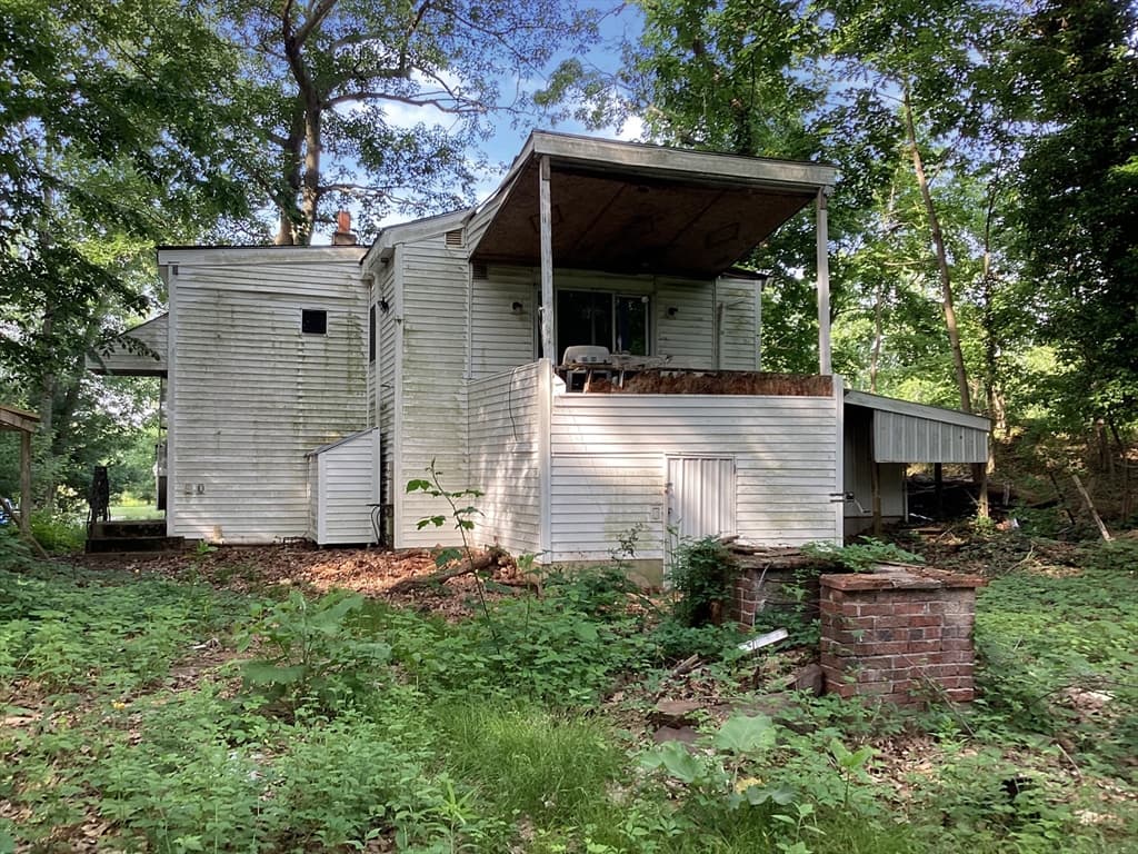 Single Family Residence at 15 Campus Road, Attleboro MA 02703, Attleboro, photo 5 of 6