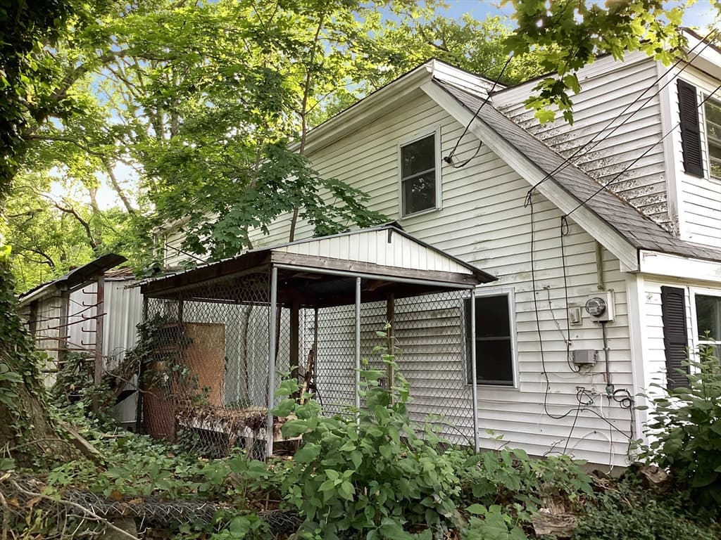 Single Family Residence at 15 Campus Road, Attleboro MA 02703, Attleboro, photo 4 of 6