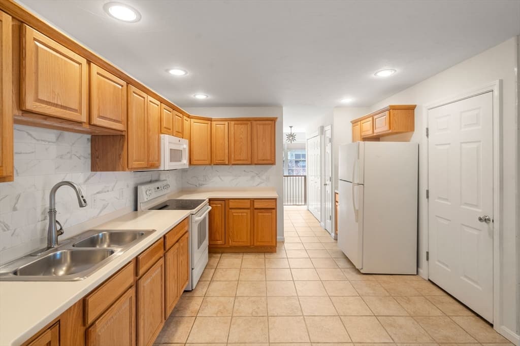 18 Haven Way # 18, Ashland MA 01721 photo 5