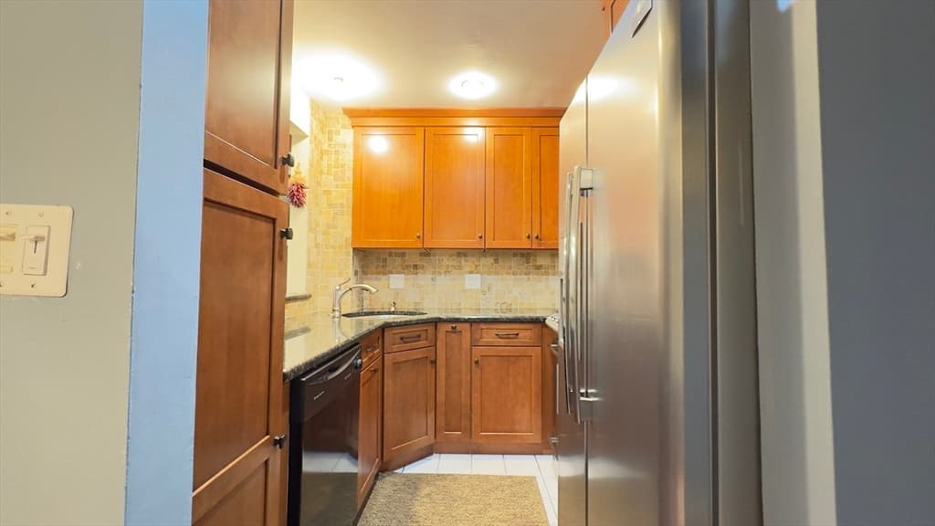 Condominium at 1 Boatswains Way # 10, Chelsea MA 02150, Chelsea, photo 15 of 42