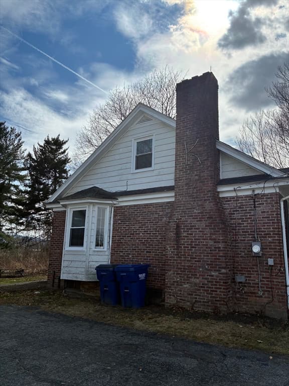 Single Family Residence at 211 Russell St, Hadley MA 01035, Hadley, photo 2 of 2