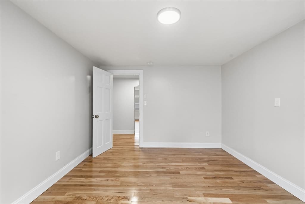 Single Family Residence at 8 Ash St, Plymouth MA 02360, photo 10 of 26
