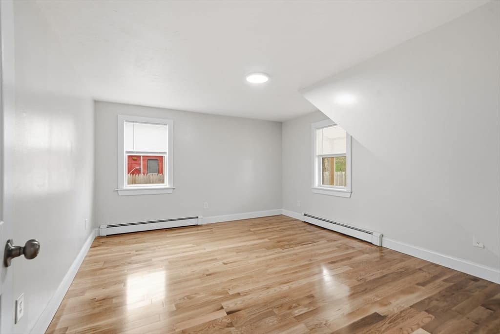 Single Family Residence at 8 Ash St, Plymouth MA 02360, photo 11 of 26