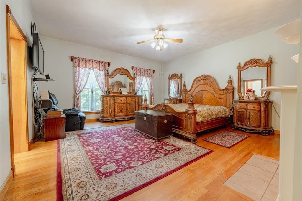 33 Water St, Medford MA 02155 photo 2