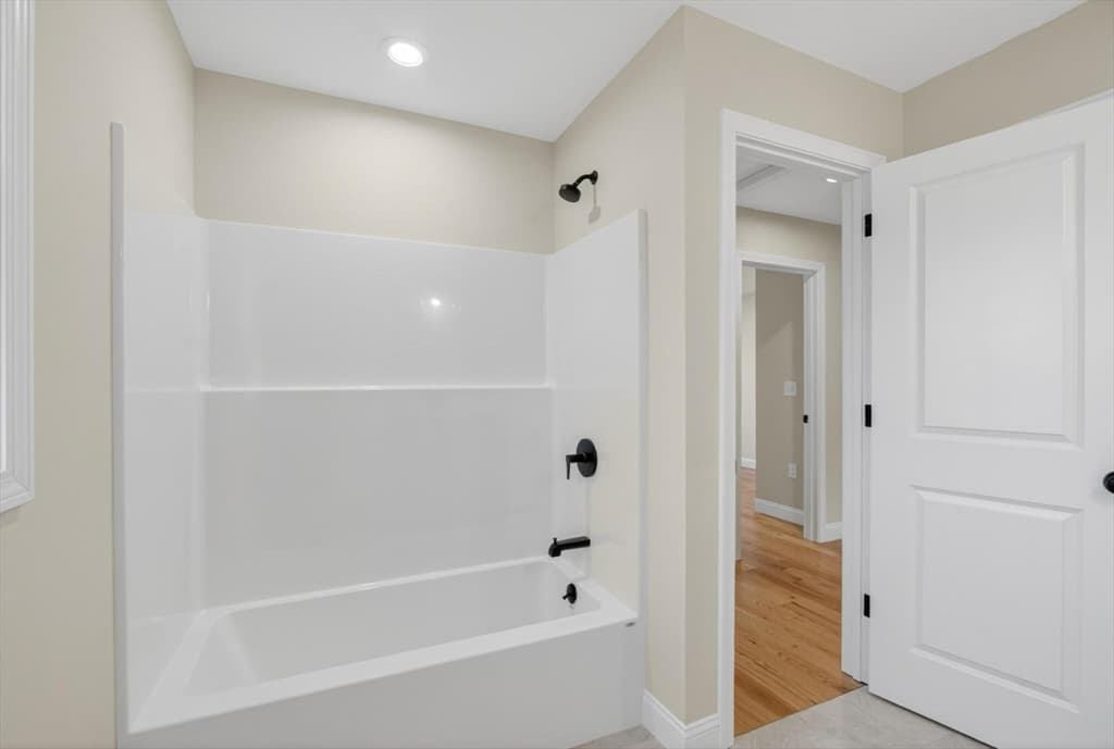 Single Family Residence at 22 Greystone # 22, Haverhill MA 01835, Haverhill, photo 23 of 34
