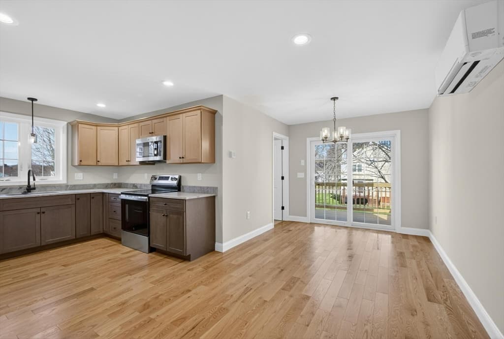 Single Family Residence at 22 Greystone # 22, Haverhill MA 01835, Haverhill, photo 10 of 34