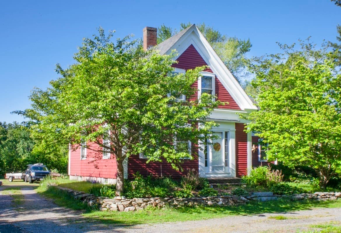 Single Family Residence at 110 Center St, Plympton MA 02367, Plympton, photo 2 of 24