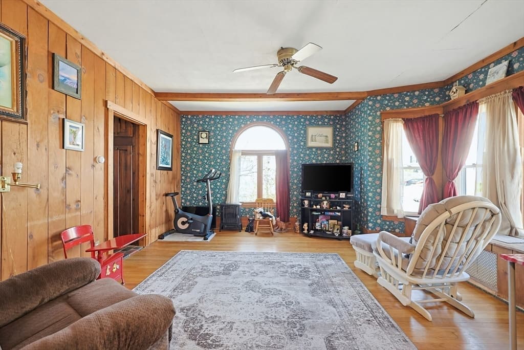 339 Chestnut Street, Gardner MA 01440 photo 26