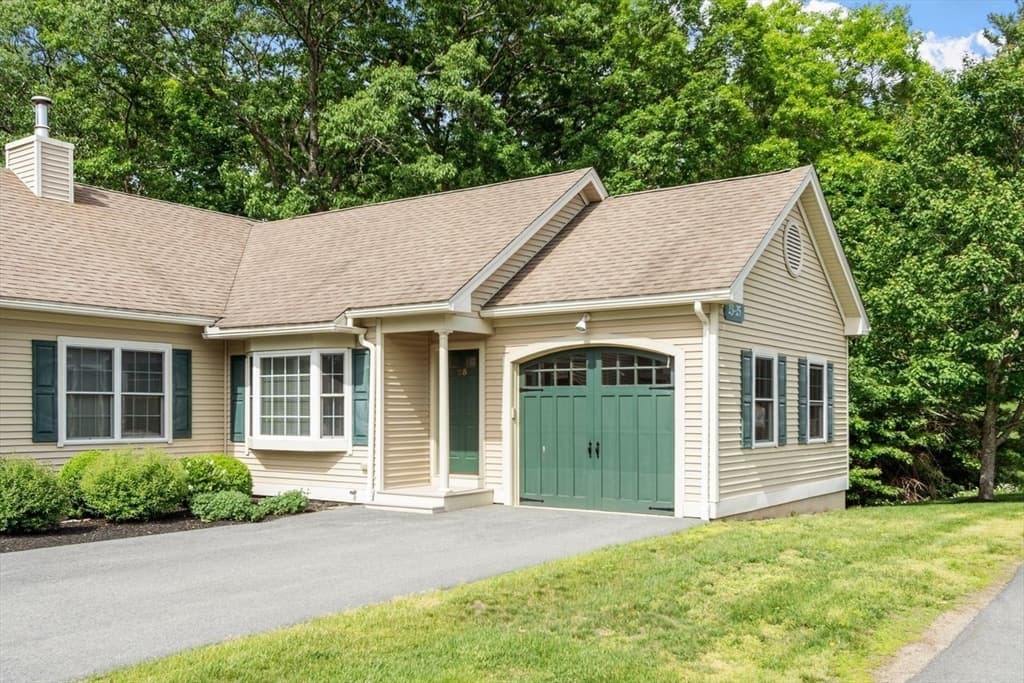 25 Flagstone Way # 25, Windham NH 03087