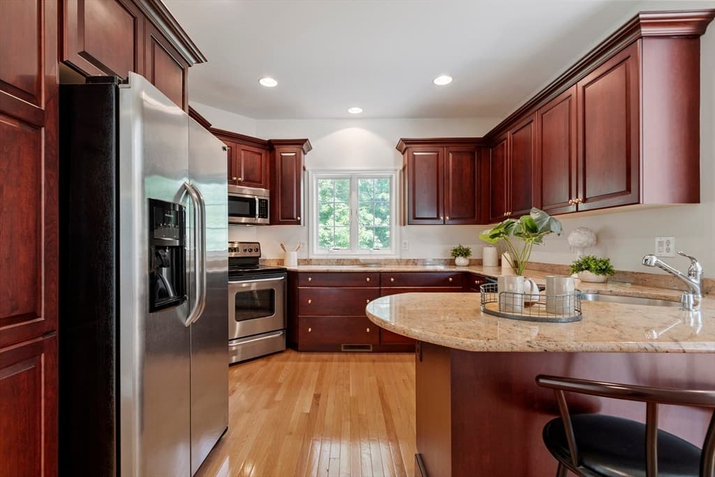 Condominium at 25 Flagstone Way # 25, Windham NH 03087, Windham, photo 8 of 32