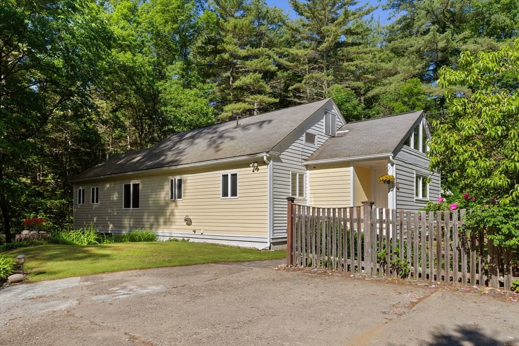 64 Lakeside Dr, Groton MA 01450 photo 6