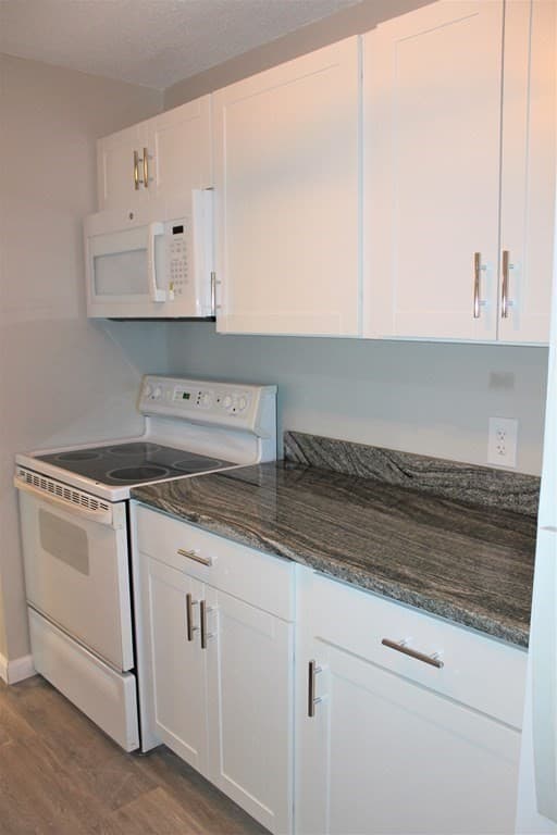 127 Kings St # 304, Franklin MA 02038 photo 5