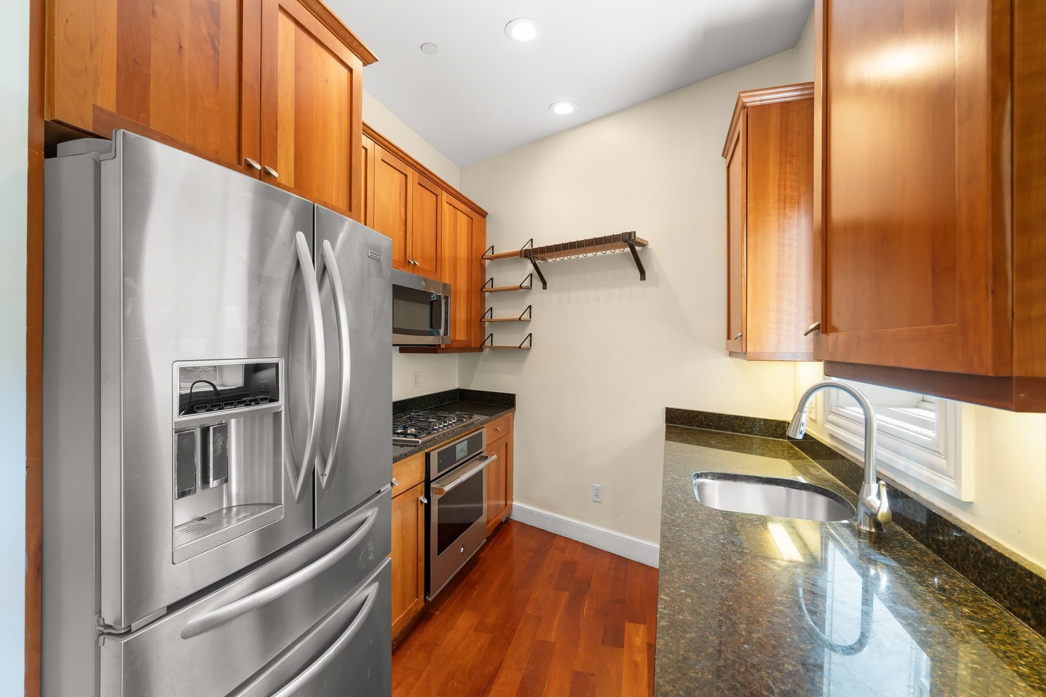 Condominium at 408 Columbus Ave # 2, Boston MA 02116, photo 12 of 37