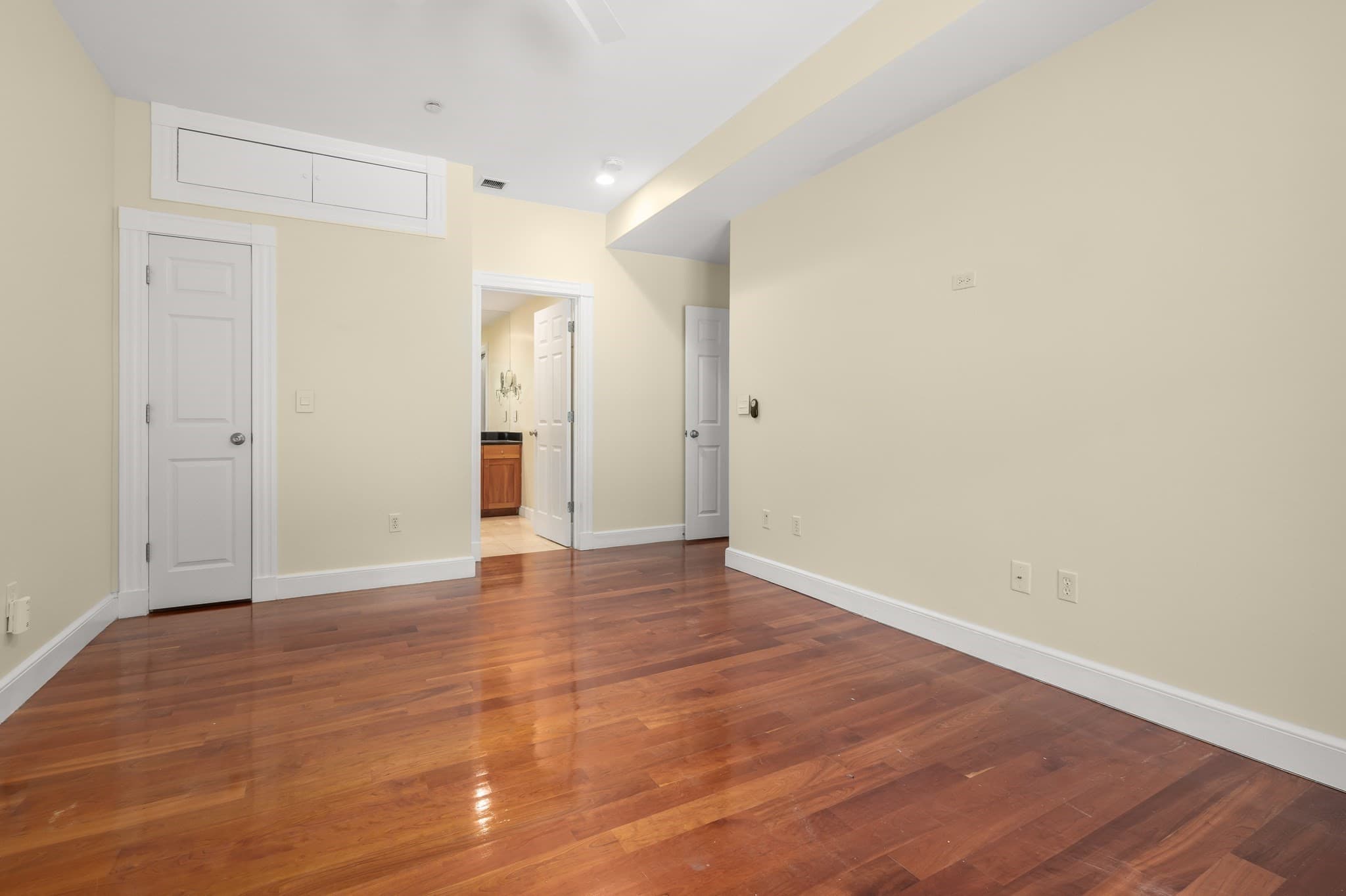 Condominium at 408 Columbus Ave # 2, Boston MA 02116, photo 24 of 37