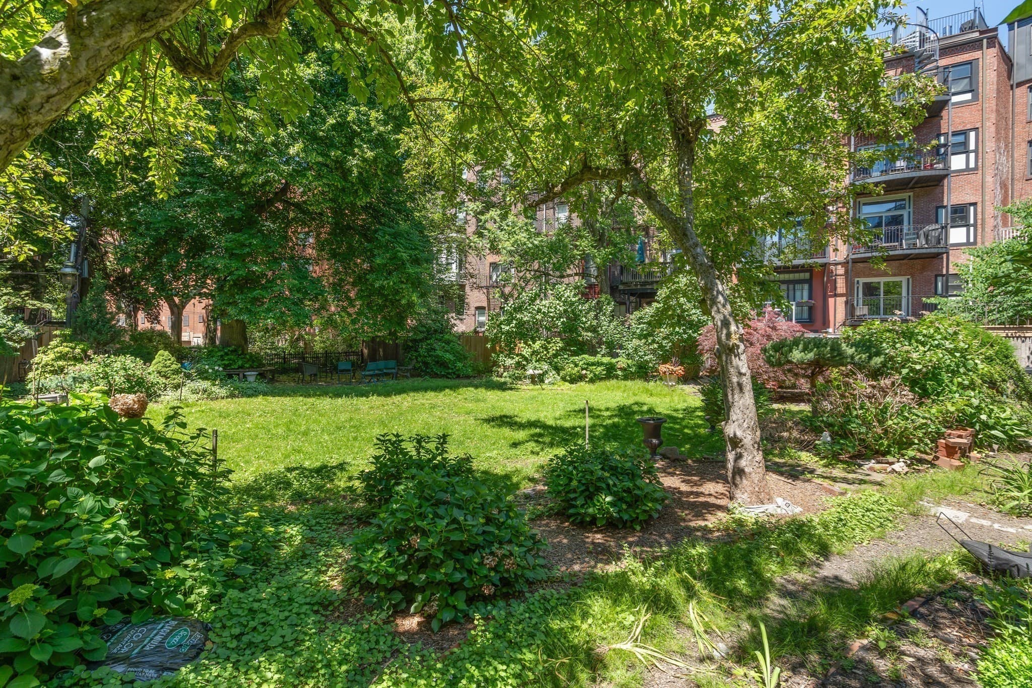 Condominium at 408 Columbus Ave # 2, Boston MA 02116, photo 34 of 37