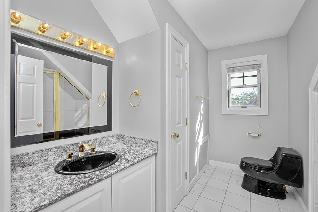 Condominium at 81 Beecher Pl # 81, Newton MA 02459, Newton, photo 26 of 35