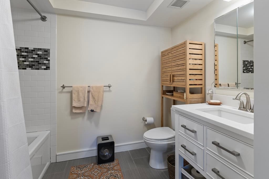 5+ Family - 5+ Units Up/Down at 77 Marion Street, Brookline MA 02426, photo 8 of 10