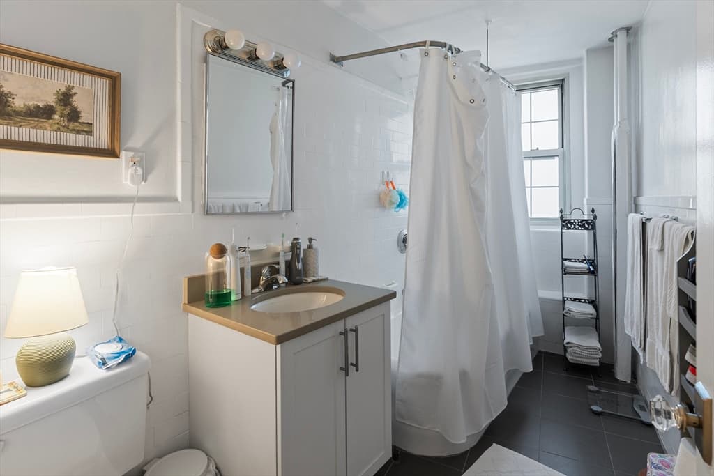 5+ Family - 5+ Units Up/Down at 1401 Beacon Street, Brookline MA 02446, photo 7 of 7