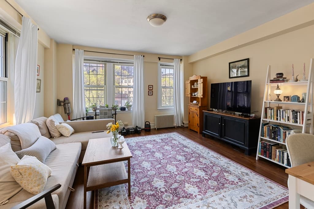 5+ Family - 5+ Units Up/Down at 1401 Beacon Street, Brookline MA 02446, photo 4 of 7