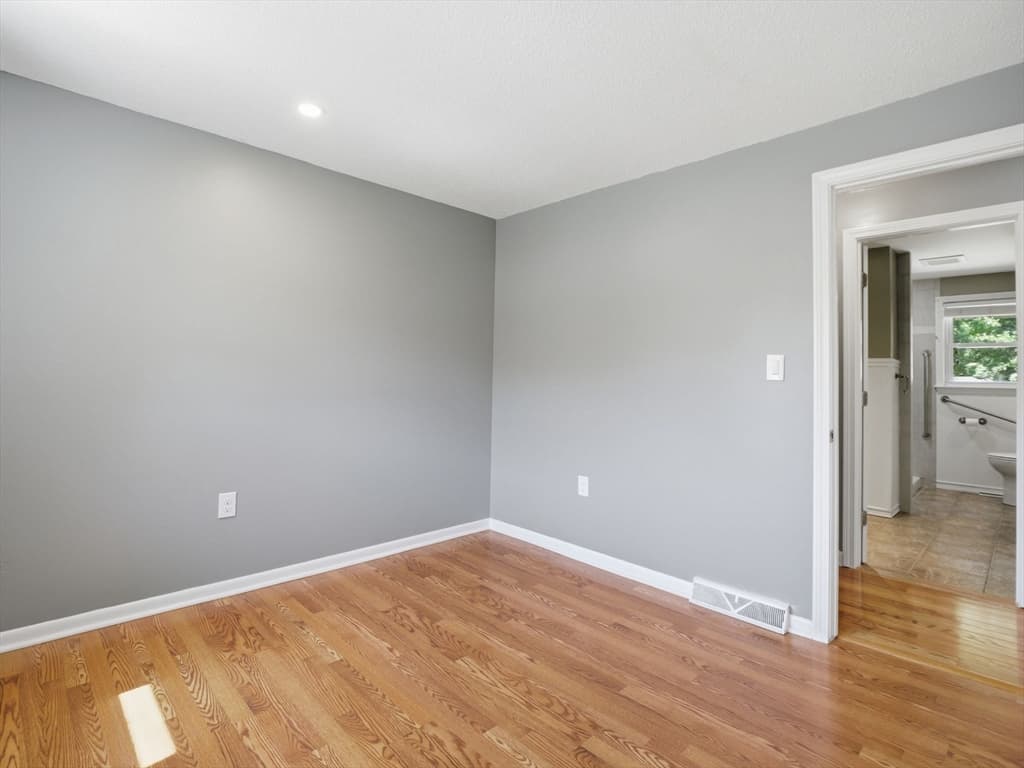 Single Family Residence at 20 Franklin St, Billerica MA 01862, photo 17 of 42