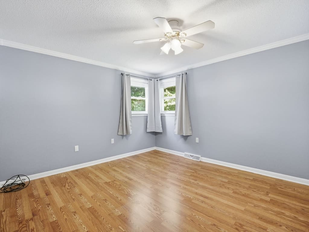 Single Family Residence at 20 Franklin St, Billerica MA 01862, photo 20 of 42