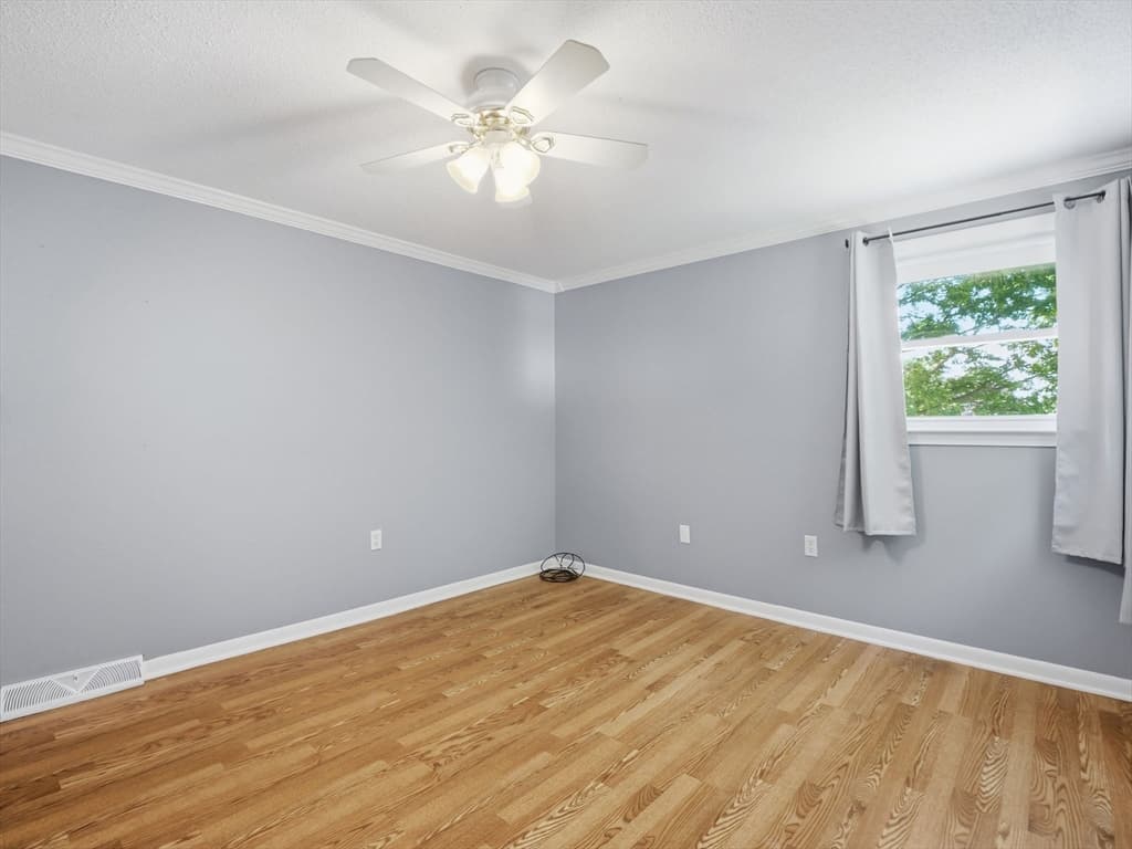 Single Family Residence at 20 Franklin St, Billerica MA 01862, photo 18 of 42