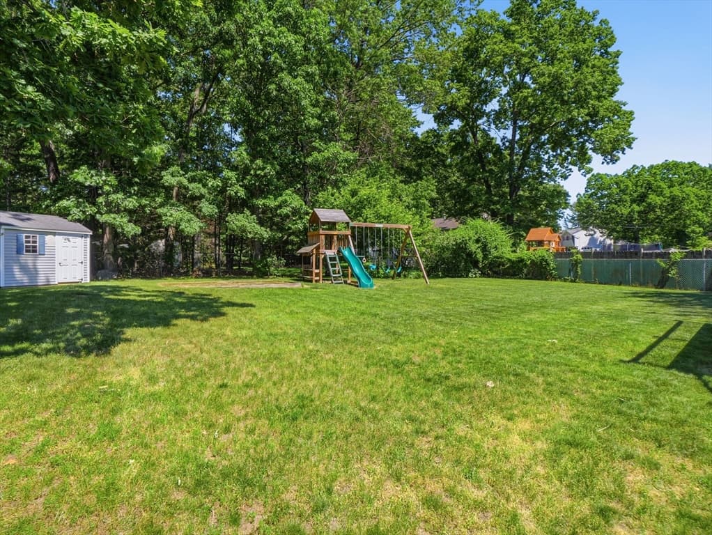 Single Family Residence at 20 Franklin St, Billerica MA 01862, photo 37 of 42