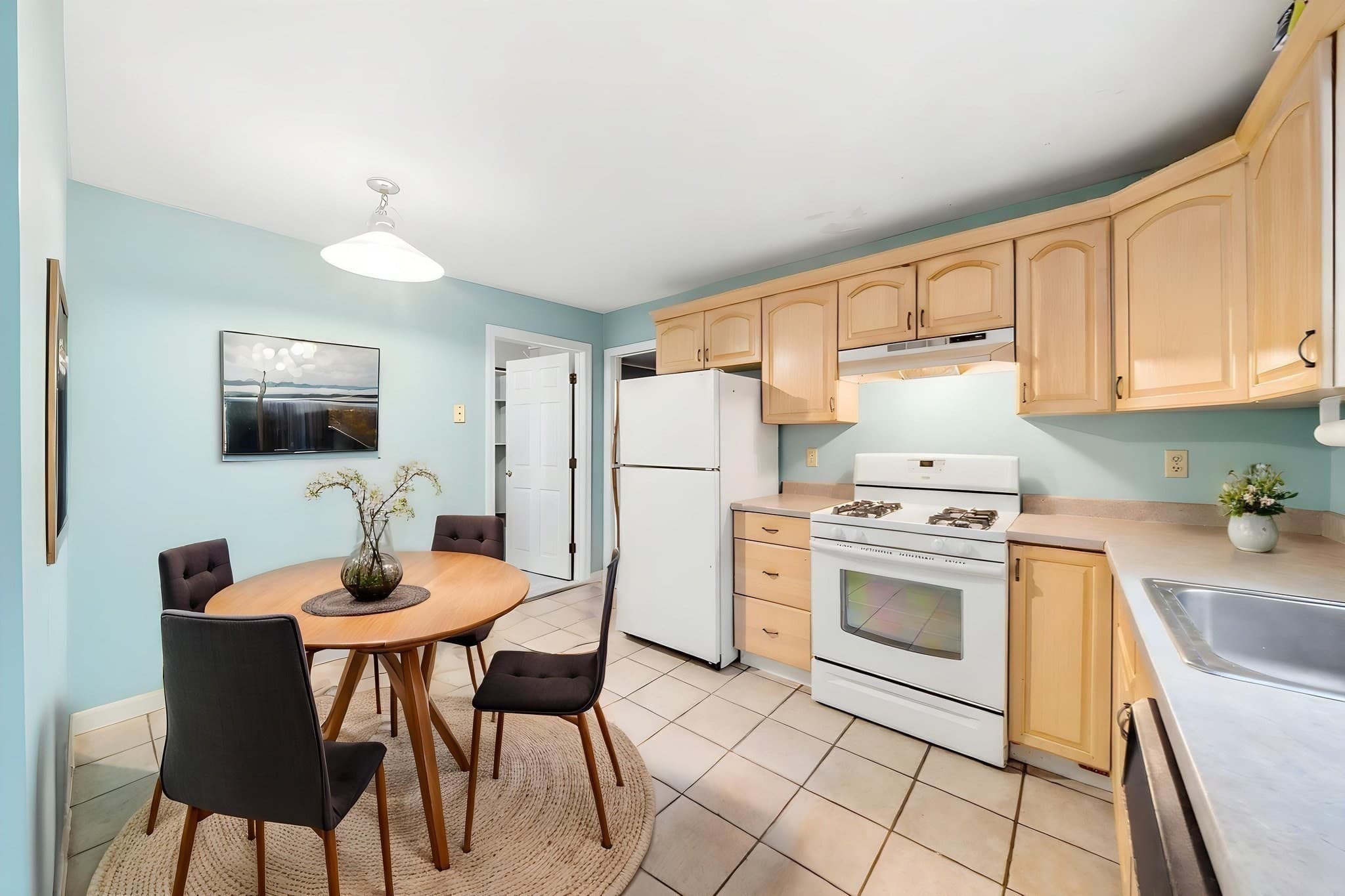 2 Family - 2 Units Up/Down at 722 Highland Ave, Malden MA 02148, photo 26 of 42