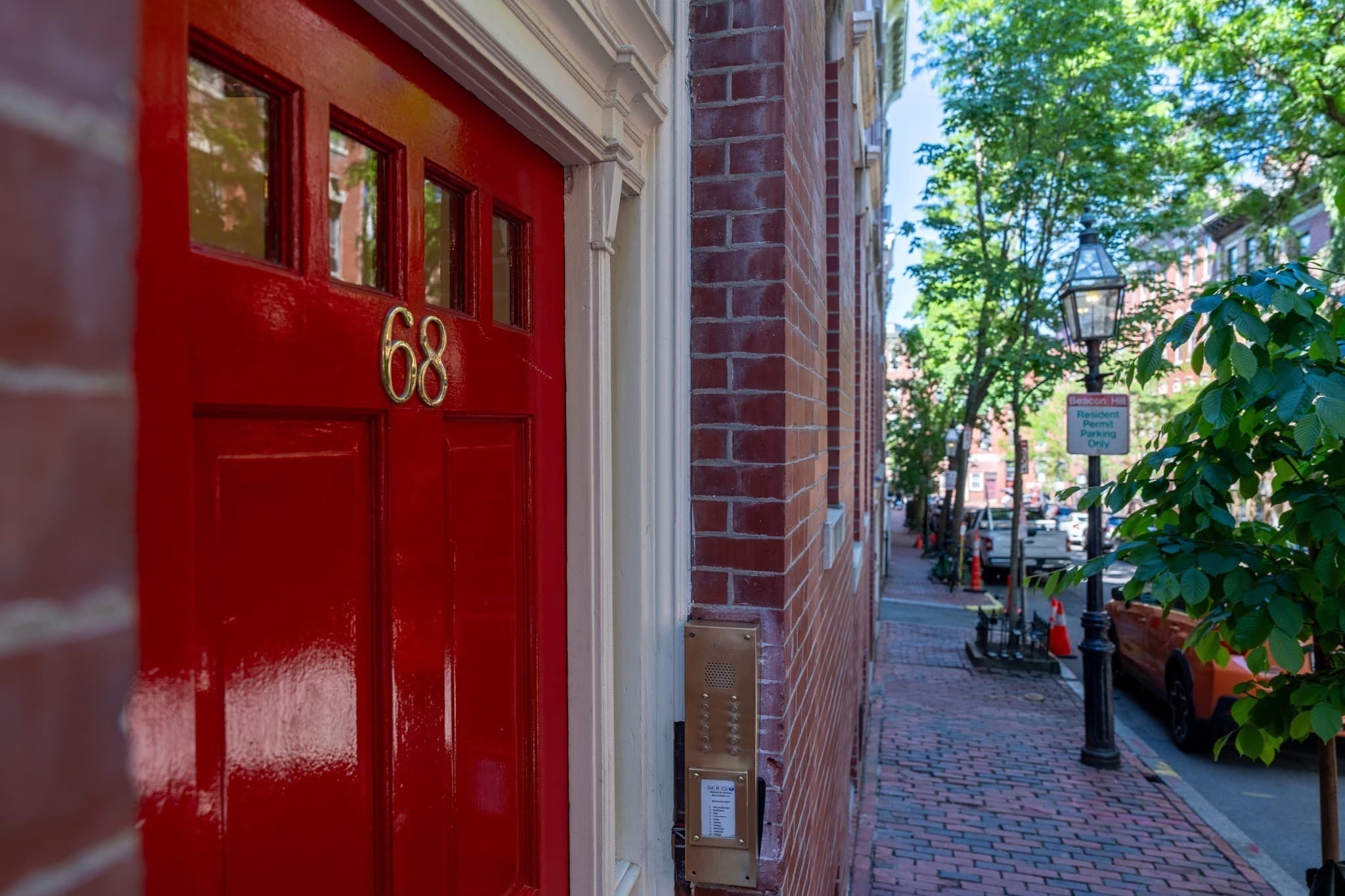Condominium at 68 Phillips St # 6, Boston MA 02114, photo 15 of 17