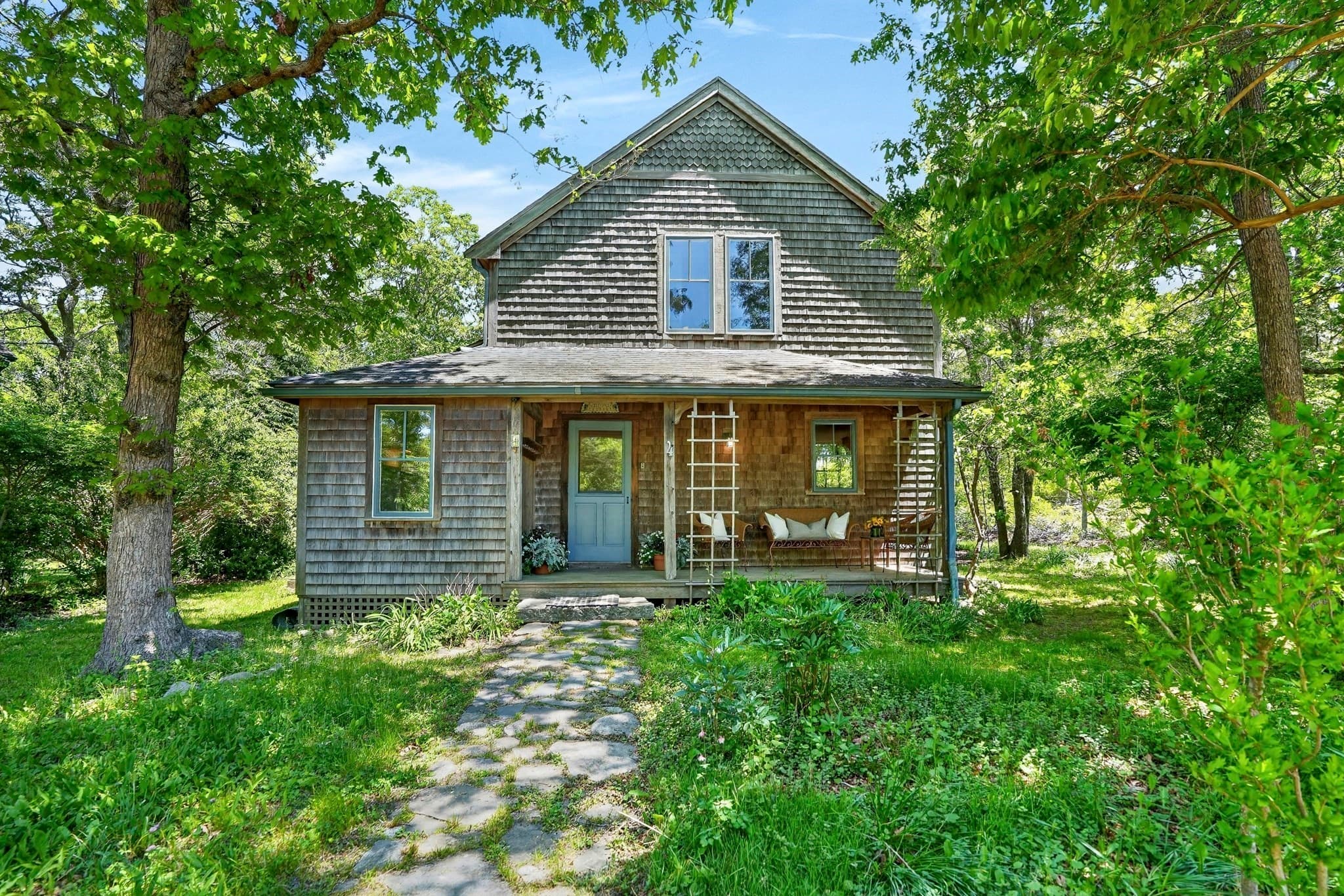 4 Rock Pond Road, West Tisbury MA 02575