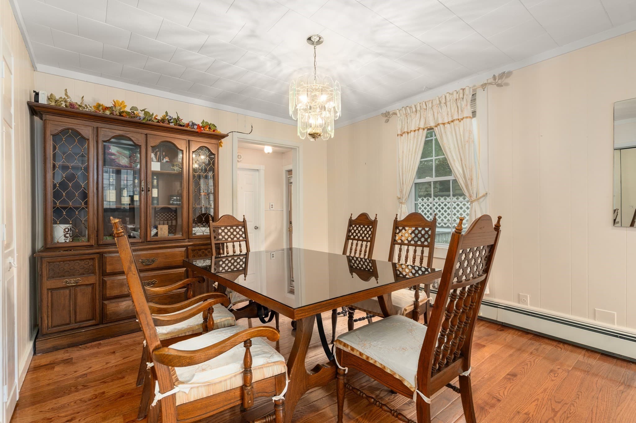 Single Family Residence at 27 Windom St, Boston MA 02134, photo 7 of 35