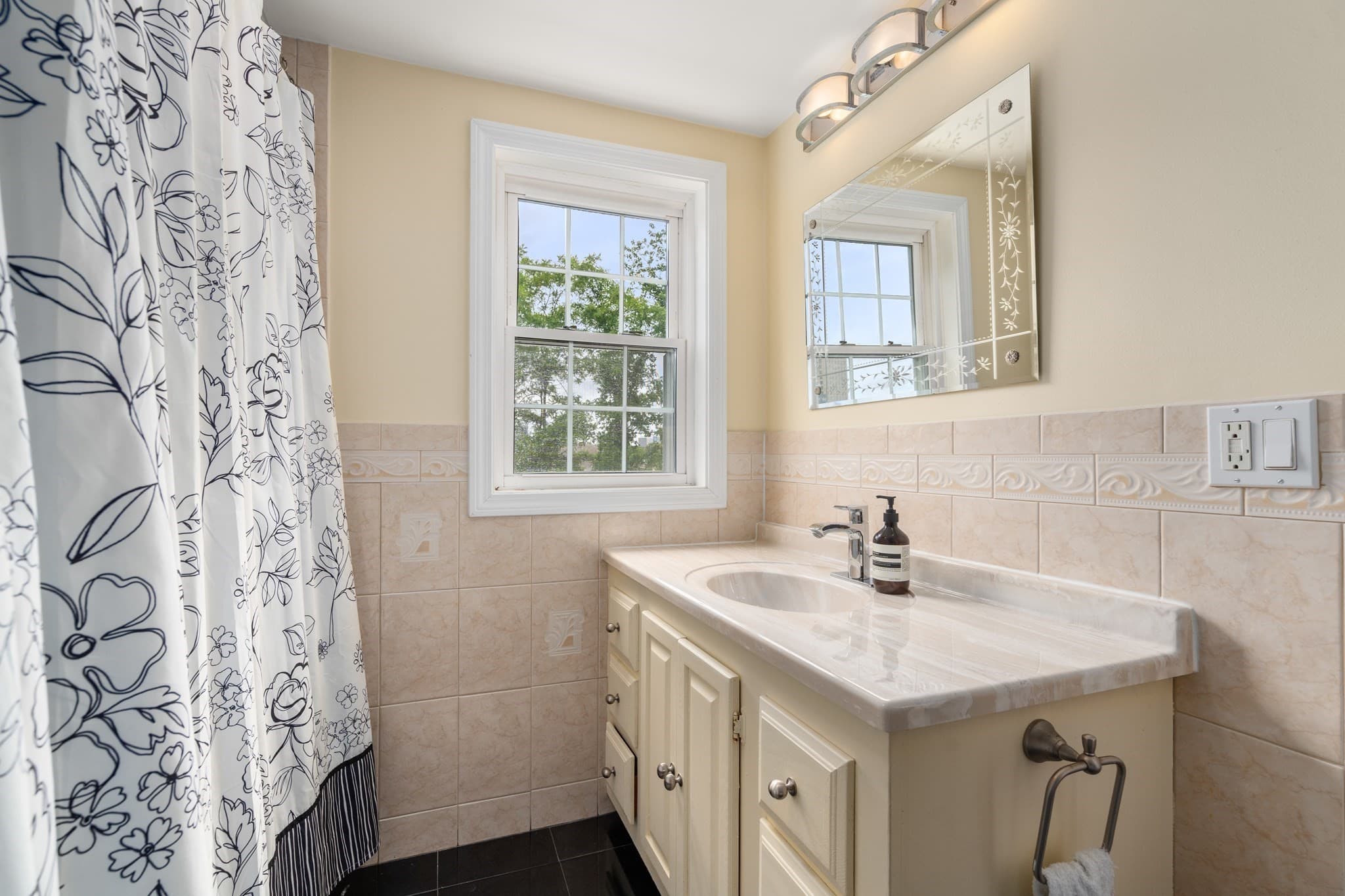 Single Family Residence at 27 Windom St, Boston MA 02134, photo 18 of 35