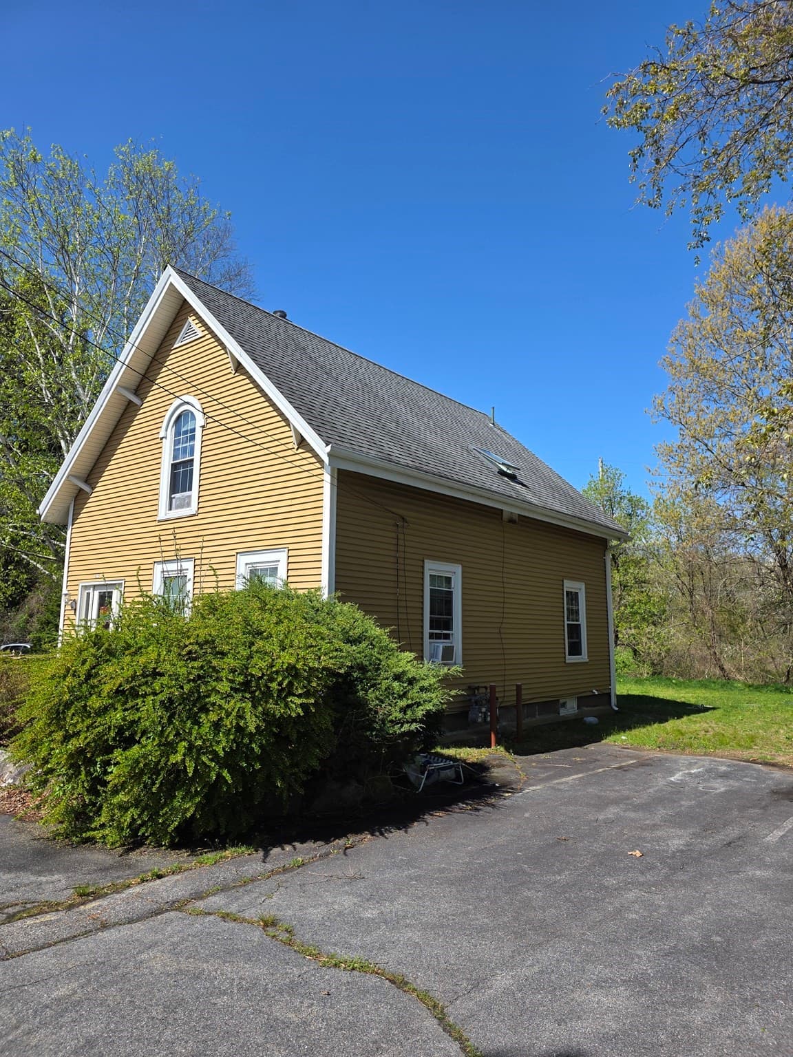 2 Family - 2 Units Side by Side at 625 Bedford St, East Bridgewater MA 02333, East Bridgewater, photo 5 of 12