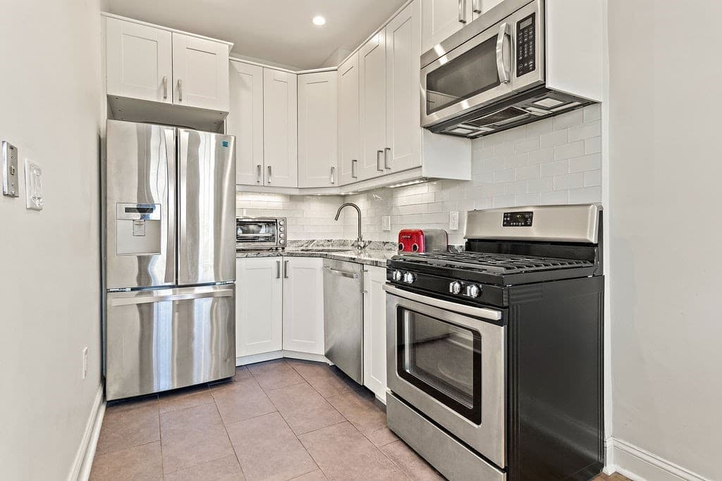 Condominium at 8 Chiswick Rd # 31, Boston MA 02135, photo 4 of 13