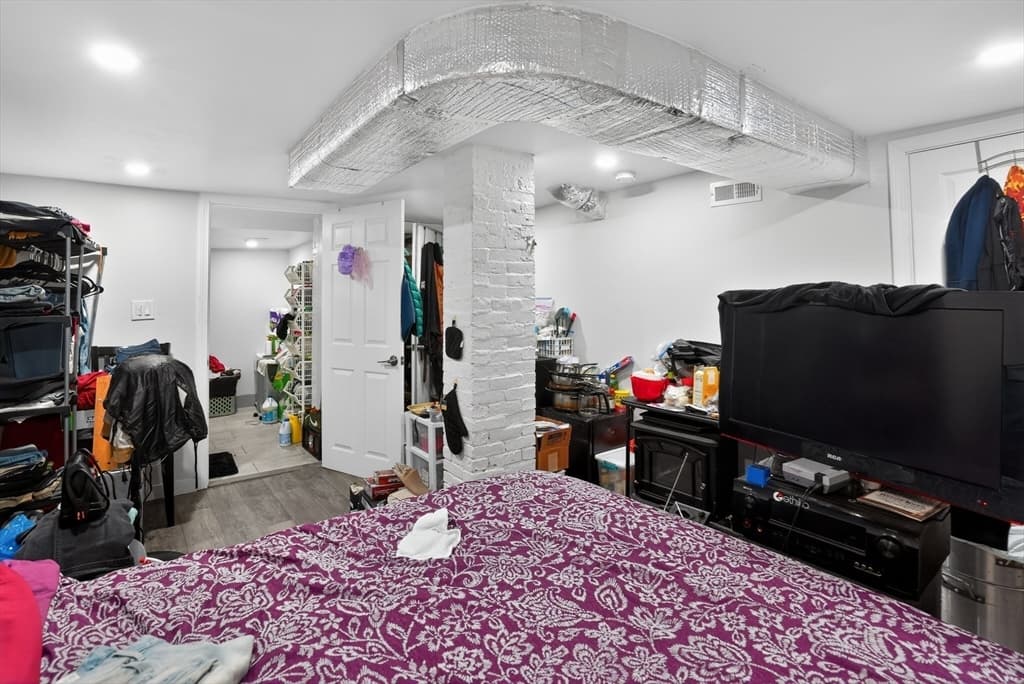 Single Family Residence at 21 Montrose St, Boston MA 02119, photo 32 of 32