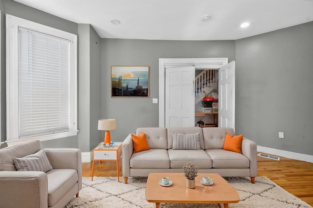 Single Family Residence at 21 Montrose St, Boston MA 02119, photo 5 of 32