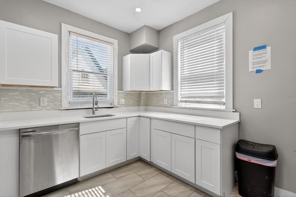 Single Family Residence at 21 Montrose St, Boston MA 02119, photo 9 of 32