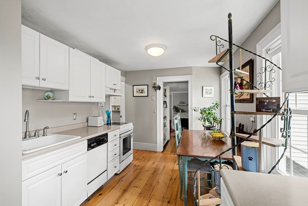 376 Main St # 4, Amesbury MA 01913 photo 16