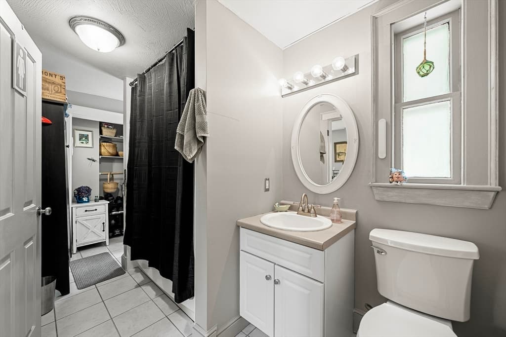 376 Main St # 4, Amesbury MA 01913 photo 26