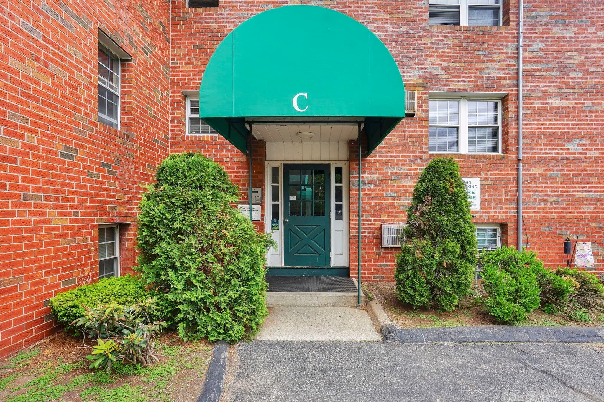 Condominium at 1304 Elm St. # 3C, West Springfield MA 01089, photo 2 of 19
