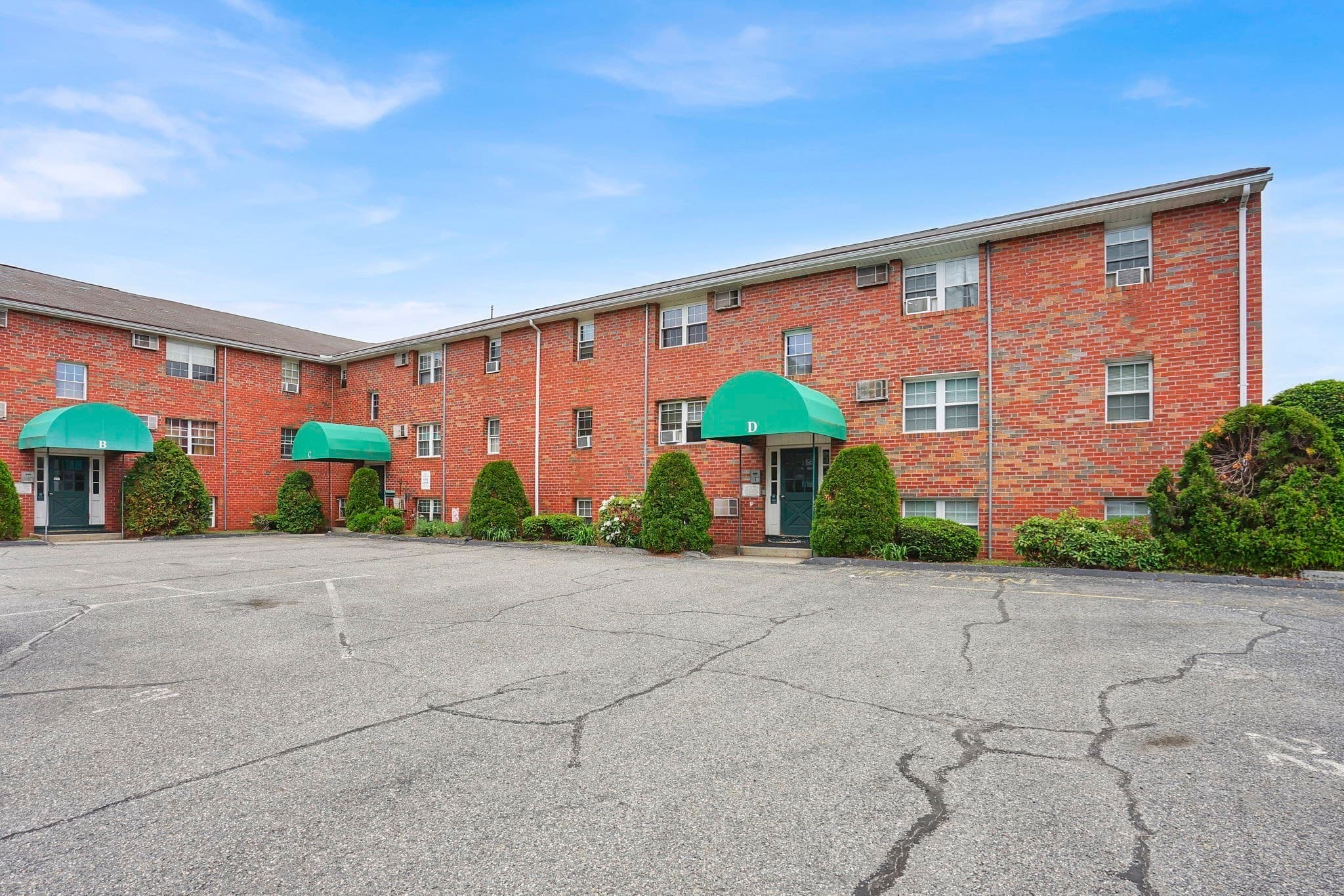 Condominium at 1304 Elm St. # 3C, West Springfield MA 01089, photo 18 of 19