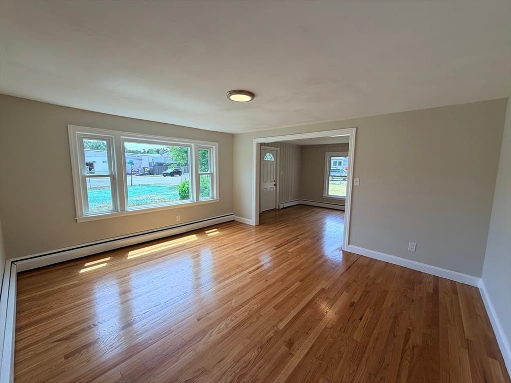 103 Brook St, Clinton MA 01510 photo 5